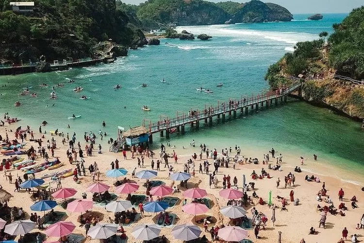 Pantai Drini Gunung Kidul Jogja