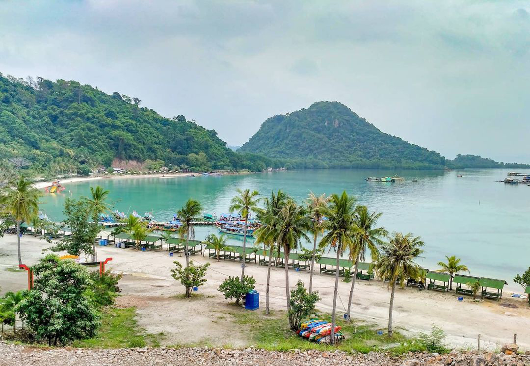 Pantai Sari Ringgung Lampung
