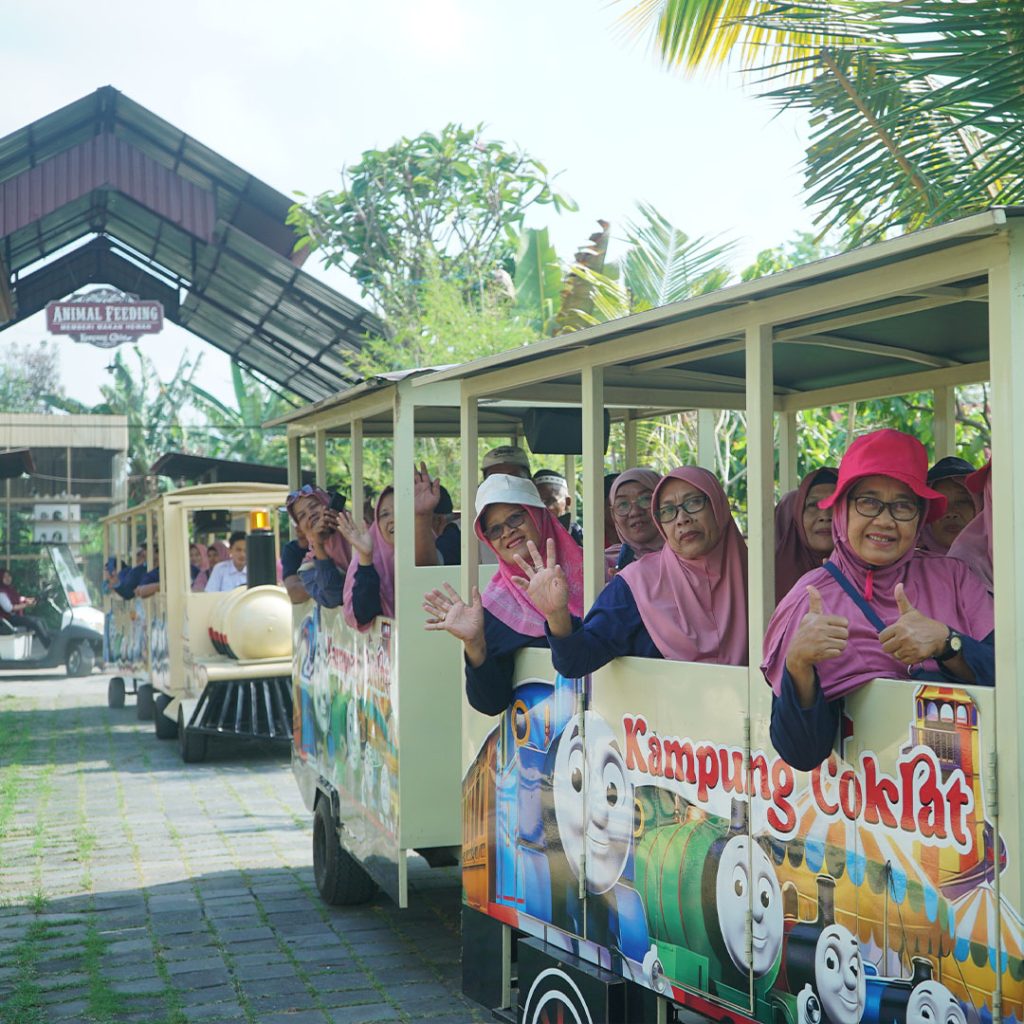 Salah satu rombongan peserta pelatihan cokelat di Kampung Coklat Blitar